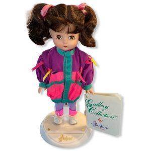 EffanBee Suzie MV134 90’s doll Gallery collection